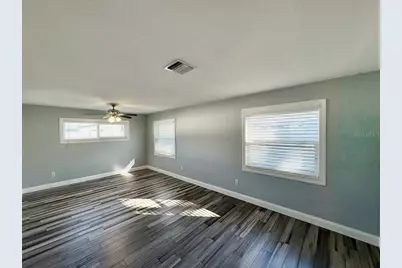 1201 86th Avenue N, Saint Petersburg, FL 33702 - Photo 17