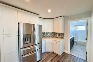 1201 86th Ave N, Saint Petersburg, FL 33702 - Photo 9