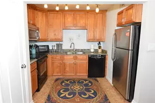 213 Sea Horse Dr SE, Saint Petersburg, FL 33705 - Photo 11