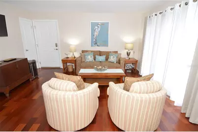 213 Seahorse Drive SE #B(Furnished), Saint Petersburg, FL 33705 - Photo 13