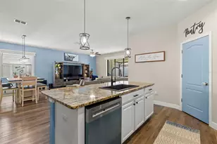 10222 Celtic Ash Dr, Ruskin, FL 33573 - Photo 13