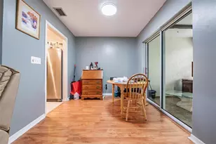 1905 Canterbury Ln, Sun City Center, FL 33573 - Photo 7