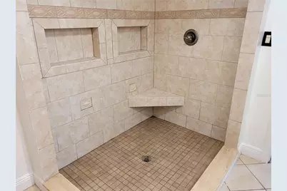 10803 N Armenia Avenue, Tampa, FL 33612 - Photo 7