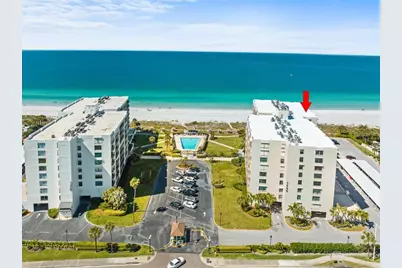 1400 Gulf Boulevard #806, Clearwater, FL 33767 - Photo 1