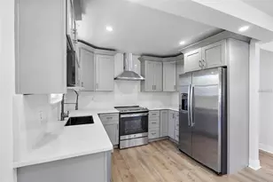 3924 45th Ave N, Saint Petersburg, FL 33714 - Photo 5