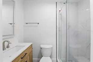 3924 45th Ave N, Saint Petersburg, FL 33714 - Photo 13