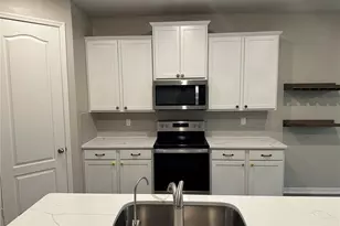 11392 Cay Spruce Wy, San Antonio, FL 33576 - Photo 7