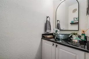 2749 Via Cipriani, Clearwater, FL 33764 - Photo 13