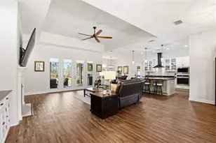 8001 Woodleaf Blvd, Wesley Chapel, FL 33544 - Photo 7