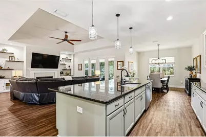 8001 Woodleaf Boulevard, Wesley Chapel, FL 33544 - Photo 13
