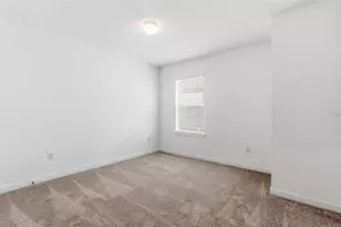 10431 Hidden Banks Gln, Parrish, FL 34219 - Photo 5