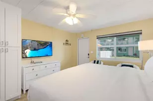 11730 Gulf Blvd, Saint Petersburg, FL 33706 - Photo 19