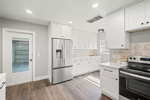 1472 Ruth Rd, Dunedin, FL 34698 - Photo 15