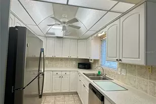 11201 80th Ave, Seminole, FL 33772 - Photo 9