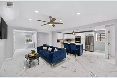 1212 59th Street S, Gulfport, FL 33707 - Photo 3