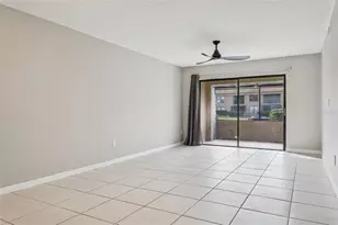 7858 Niagara Ave, Tampa, FL 33617 - Photo 9