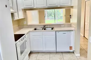 29920 Playa Del Rey Ln, Wesley Chapel, FL 33543 - Photo 3