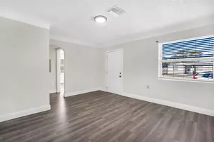 2140 22nd Ave N, Saint Petersburg, FL 33713 - Photo 9