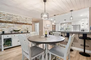 529 Sandy Hook Rd, Treasure Island, FL 33706 - Photo 11