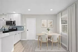 7307 34th Ave N, Saint Petersburg, FL 33710 - Photo 7