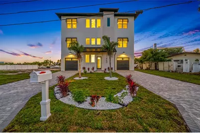 11460 7th Street E, Treasure Island, FL 33706 - Photo 1