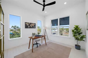 11460 7th St E, Treasure Island, FL 33706 - Photo 21