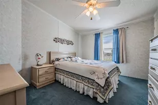 6827 S Lake Henry Dr NE, Winter Haven, FL 33881 - Photo 15