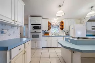 6827 S Lake Henry Dr NE, Winter Haven, FL 33881 - Photo 7