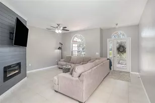 1135 Millbrook Cir, Bradenton, FL 34212 - Photo 5