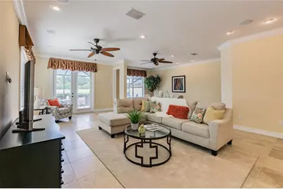 13920 Clubhouse Drive, Tampa, FL 33618 - Photo 7