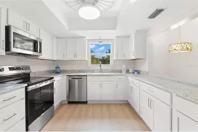 350 Kentucky Avenue, Crystal Beach, FL 34681 - Photo 9