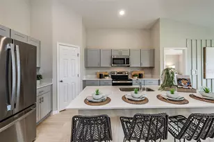 9273 Orch Pk Ln, Zephyrhills, FL 33541 - Photo 7