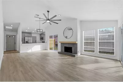 9478 Forest Hills Circle, Tampa, FL 33612 - Photo 11