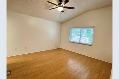 4135 Quail Briar Drive, Valrico, FL 33596 - Photo 11