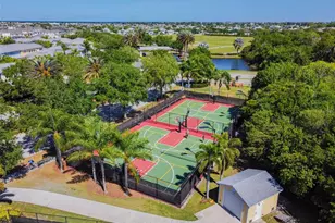 729 Manns Harbor Dr, Apollo Beach, FL 33572 - Photo 151