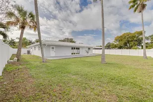 13641 Pleasant Dr, Largo, FL 33774 - Photo 29