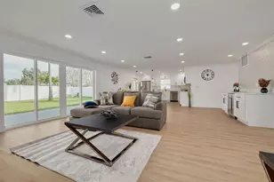 13641 Pleasant Dr, Largo, FL 33774 - Photo 19