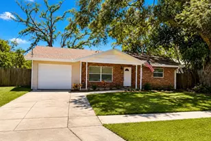 11102 28th St, Tampa, FL 33612 - Photo 1