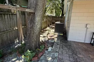 11102 28th St, Tampa, FL 33612 - Photo 11