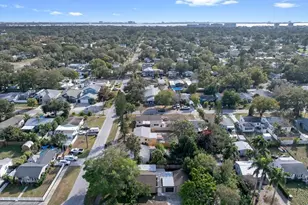 1301 56th St S, Gulfport, FL 33707 - Photo 33