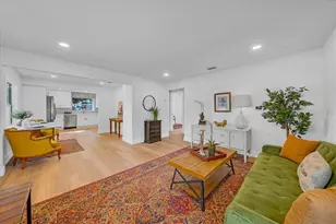 1301 56th St S, Gulfport, FL 33707 - Photo 5