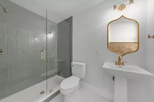 1301 56th St S, Gulfport, FL 33707 - Photo 27