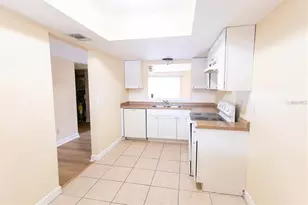 6332 Newtown Cir, Tampa, FL 33615 - Photo 5