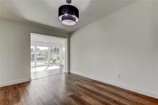 8722 Elmwood Ln, Tampa, FL 33615 - Photo 21