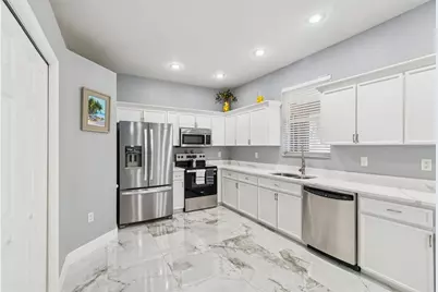 9078 Birmingham Avenue, Weeki Wachee, FL 34613 - Photo 11