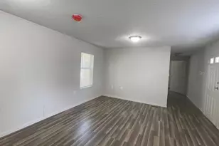 6316 Eugene Acres Ln, Gibsonton, FL 33534 - Photo 3