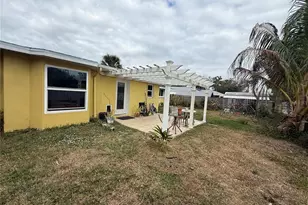 644 Tanager Rd, Venice, FL 34293 - Photo 17