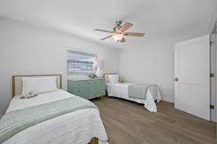 539 Baywood Dr S, Dunedin, FL 34698 - Photo 13