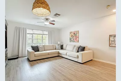 2426 Middleton Grove Drive, Brandon, FL 33511 - Photo 7