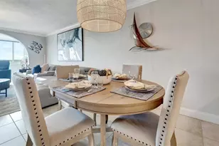 1125 W Peppertree Dr, Sarasota, FL 34242 - Photo 7